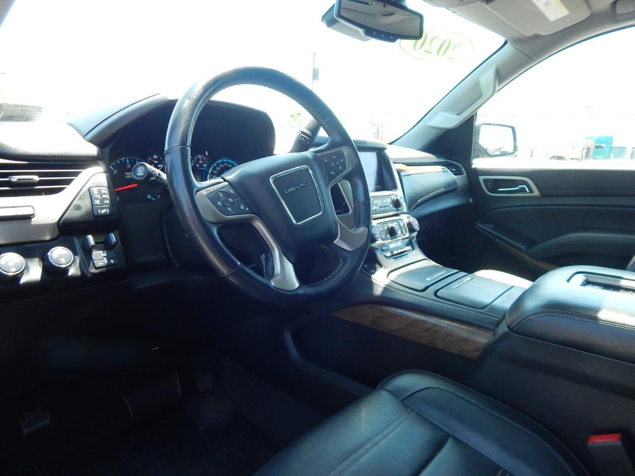 GMC Yukon XL Denali 4WD 2020