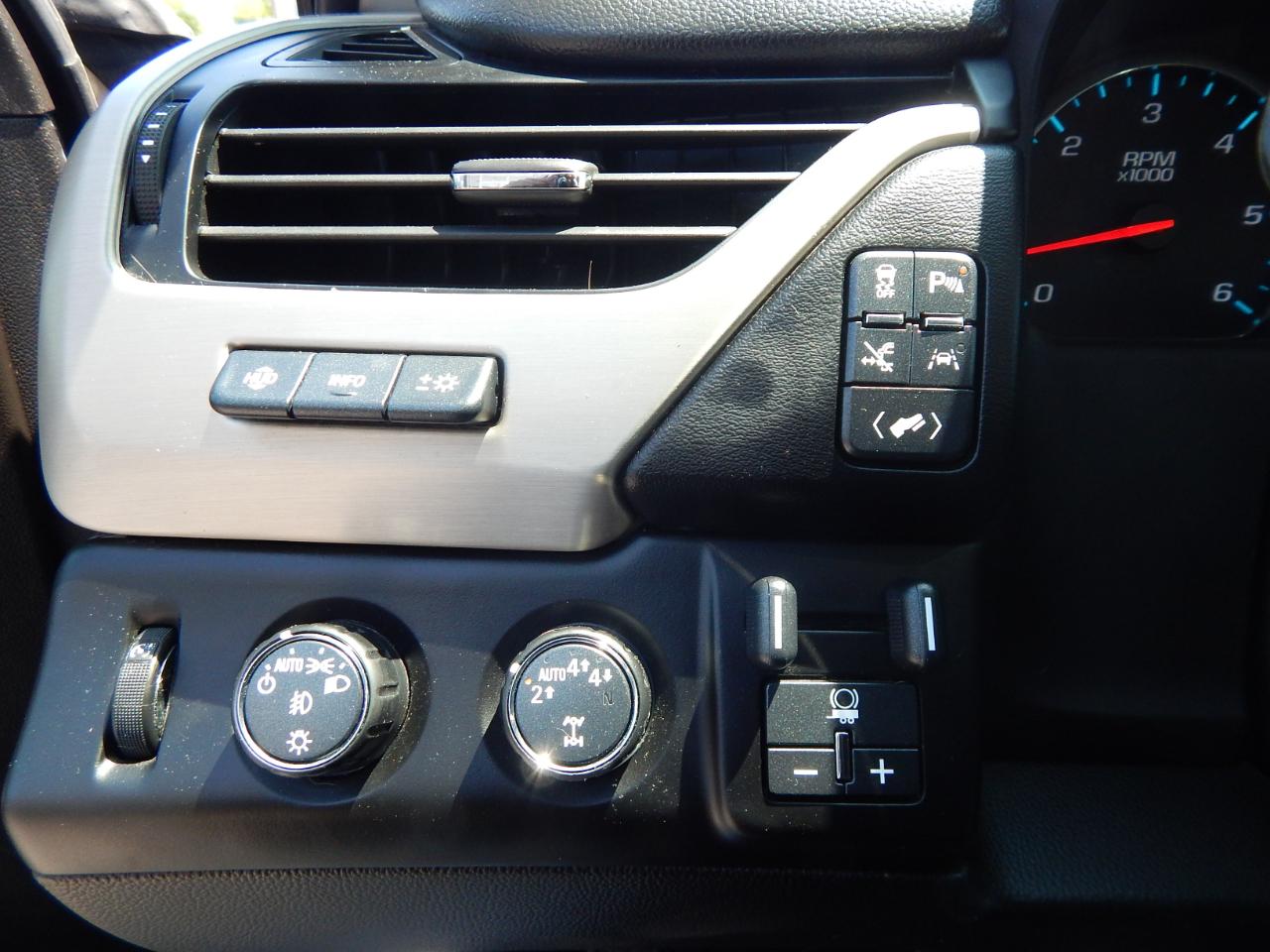 GMC Yukon XL Denali 4WD 2020