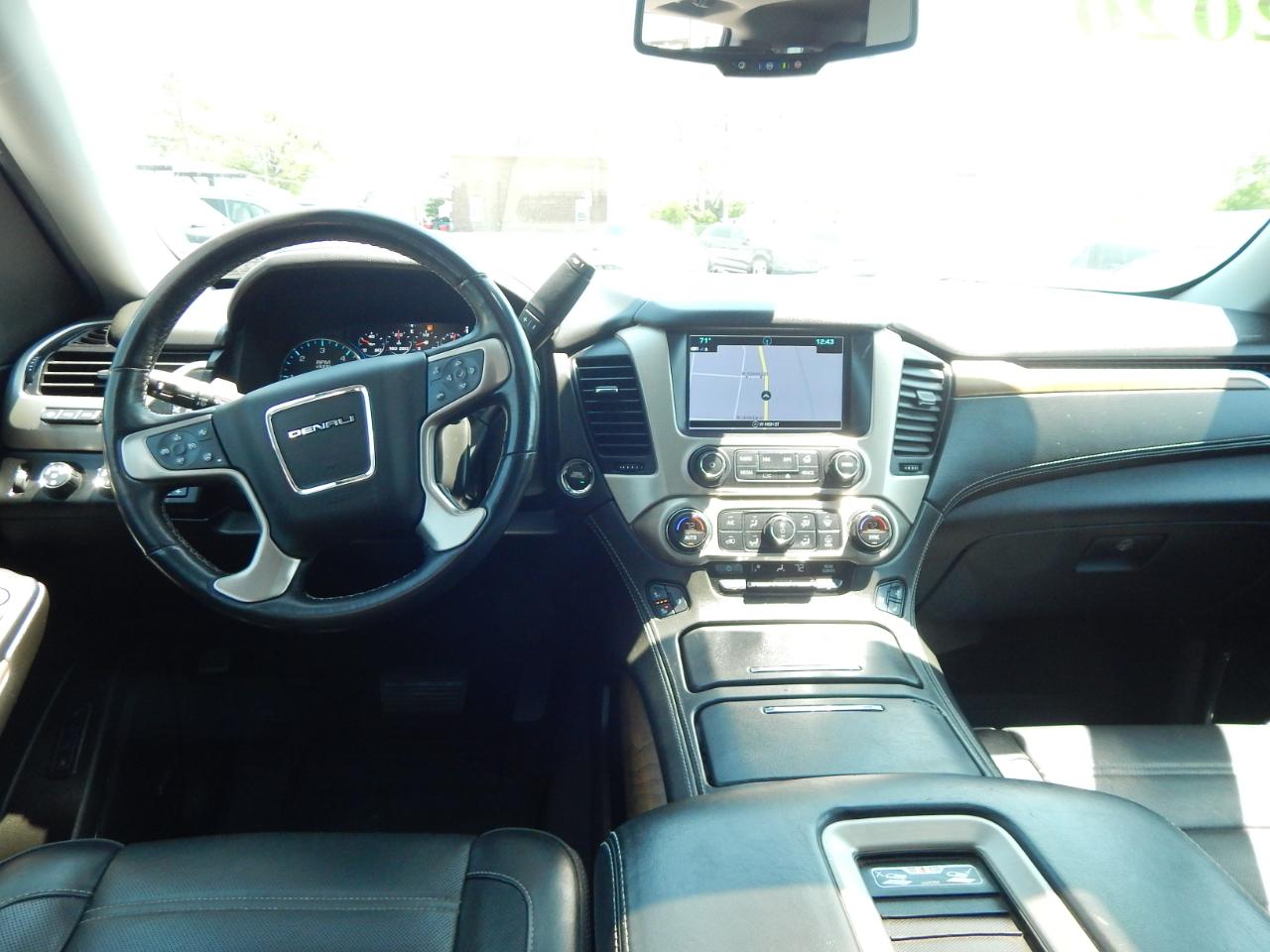 GMC Yukon XL Denali 4WD 2020