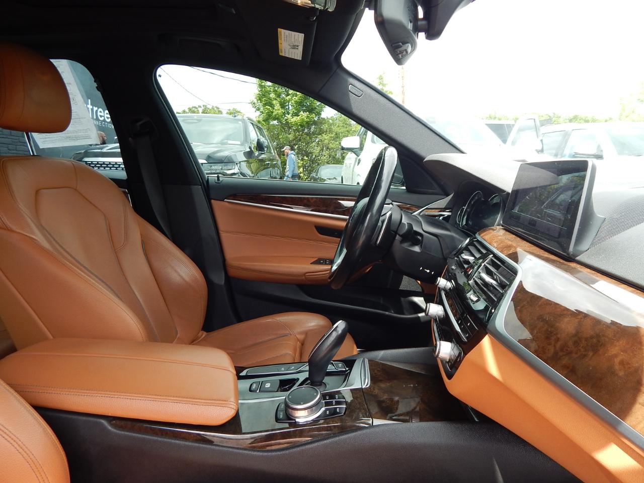 BMW 5 Series 530i xDrive Sedan 2017