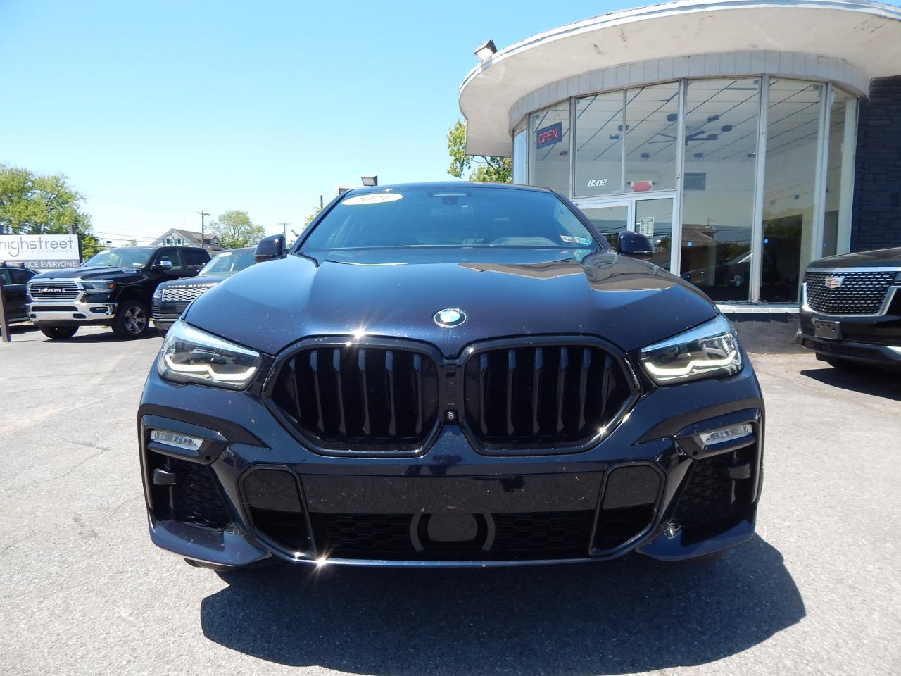 BMW X6 M50i Sports Activity Coupe 2021