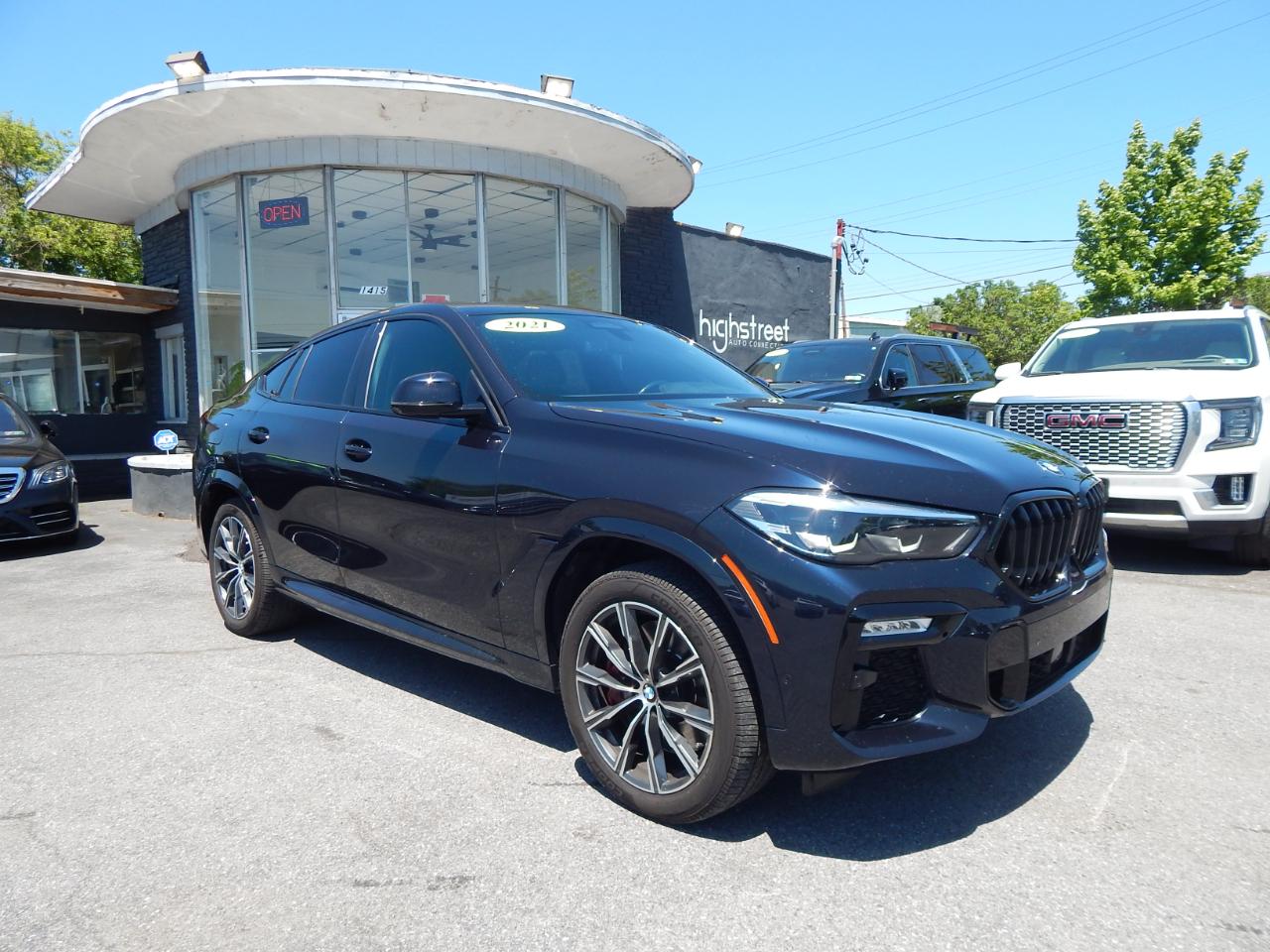 BMW X6 M50i Sports Activity Coupe 2021
