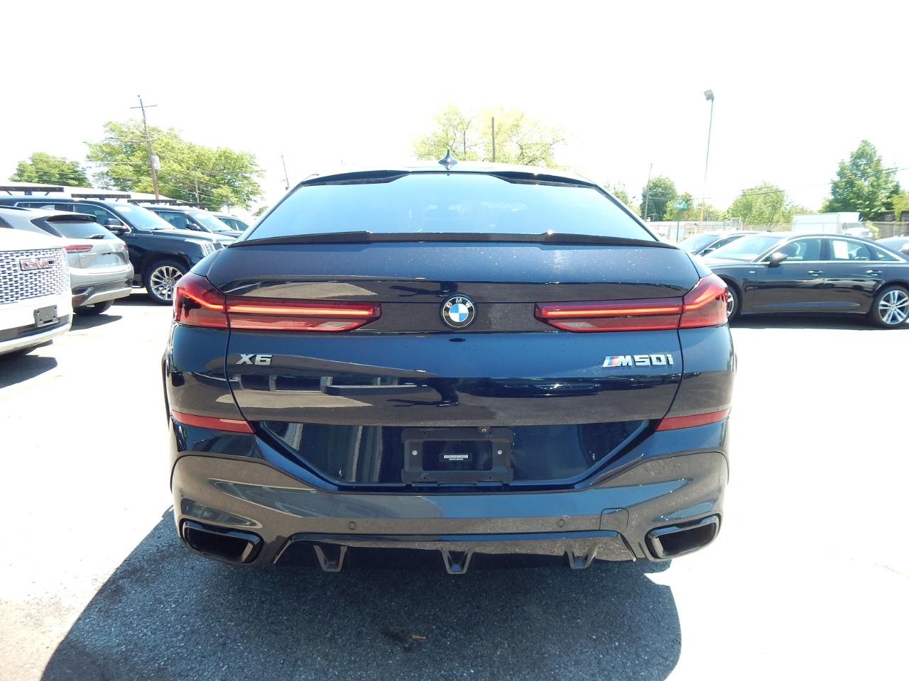 BMW X6 M50i Sports Activity Coupe 2021