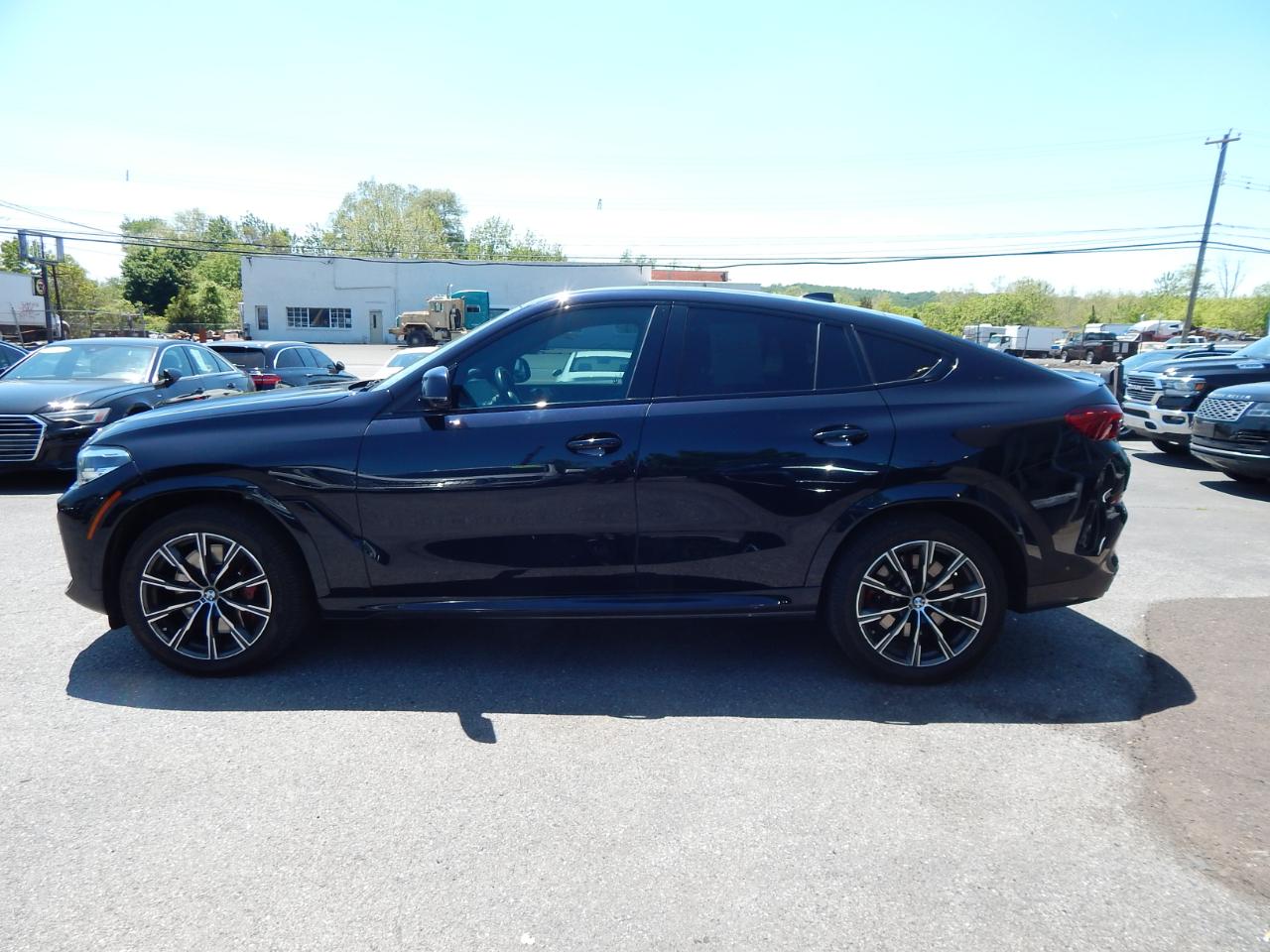BMW X6 M50i Sports Activity Coupe 2021