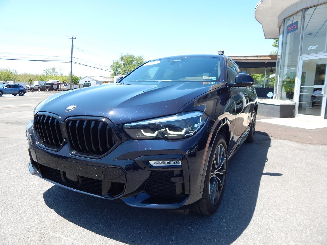 BMW X6 M50i Sports Activity Coupe 2021