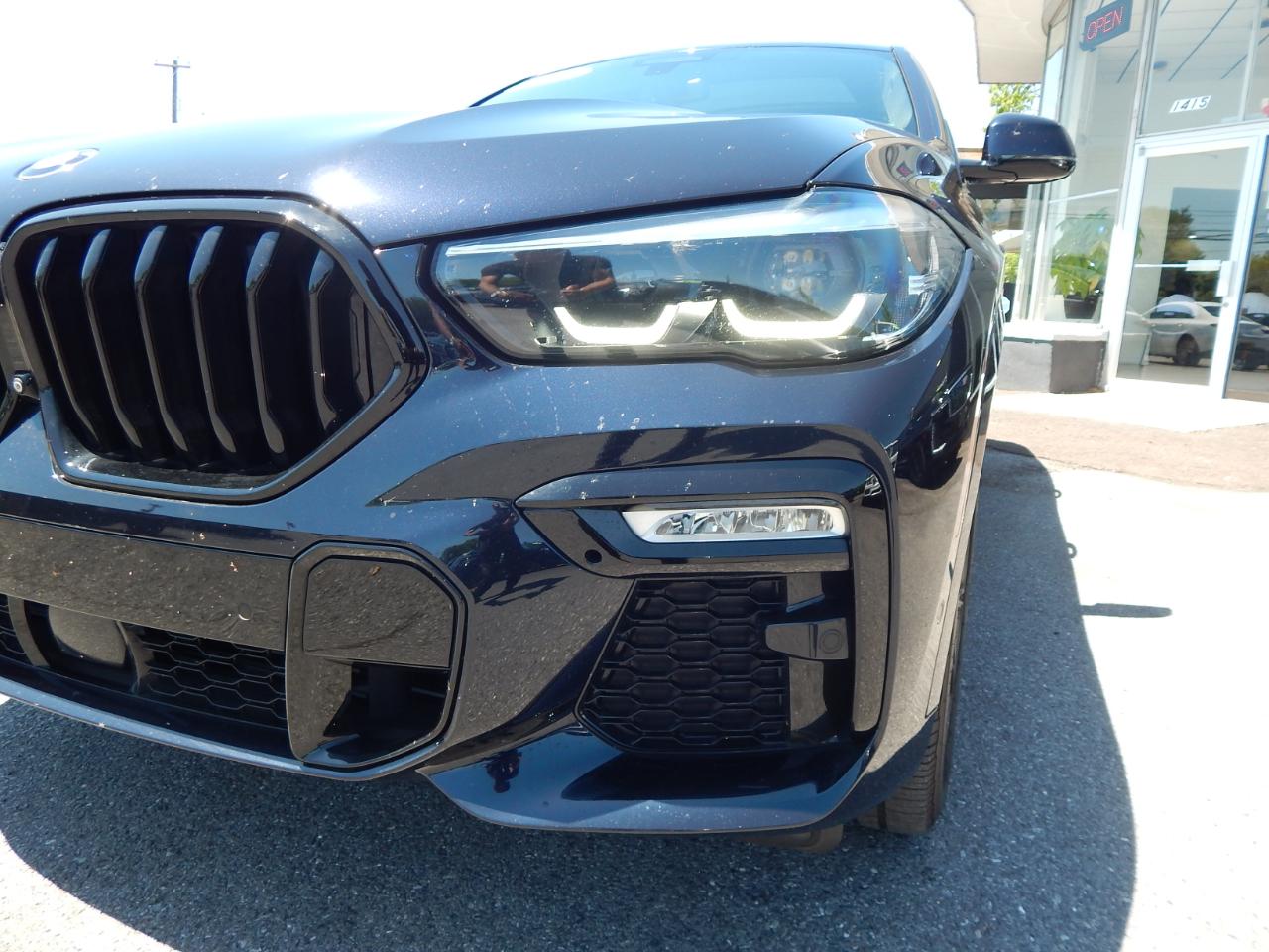BMW X6 M50i Sports Activity Coupe 2021