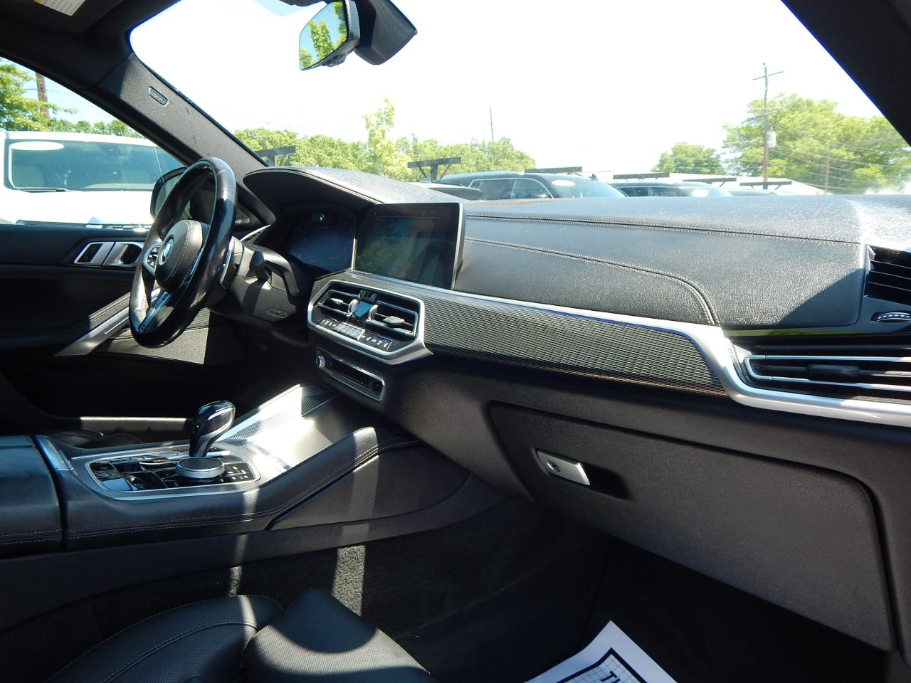 BMW X6 M50i Sports Activity Coupe 2021