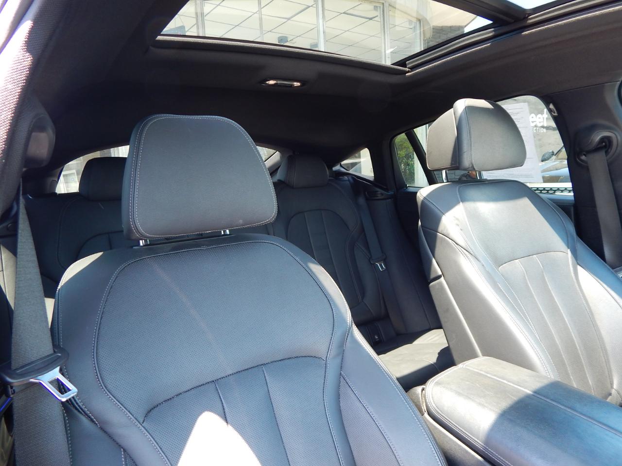 BMW X6 M50i Sports Activity Coupe 2021