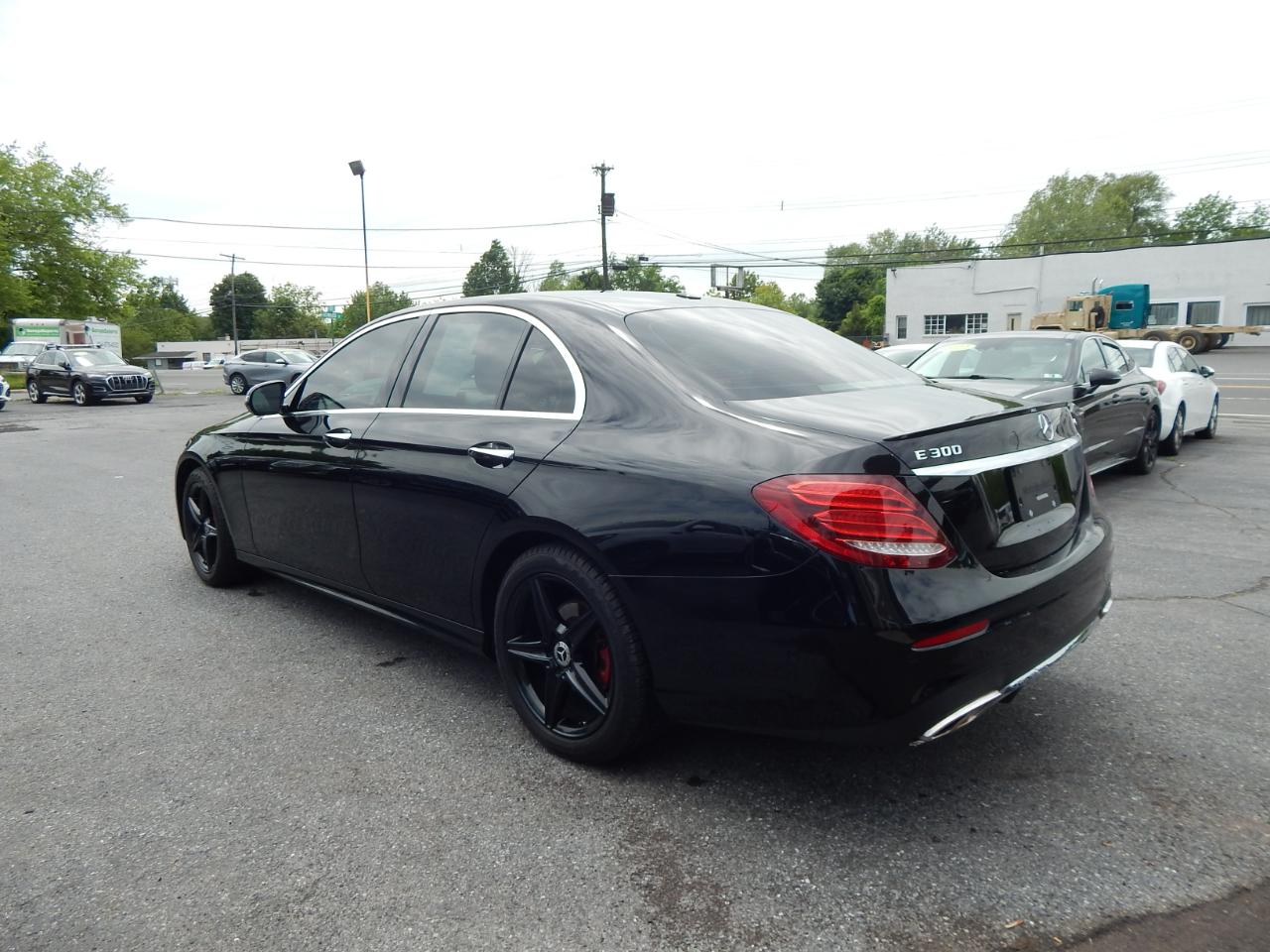 Mercedes-Benz E-Class E 300 Sport 4MATIC Sedan 2017