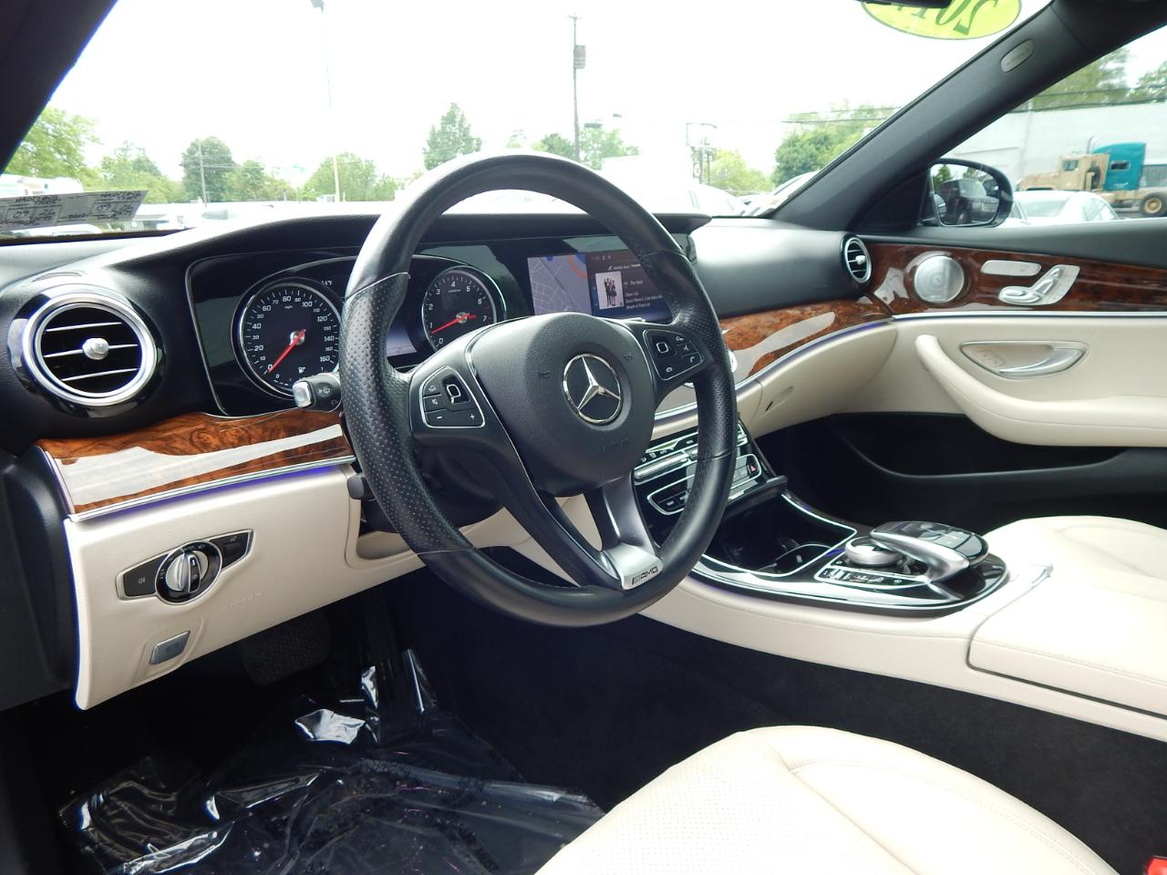 Mercedes-Benz E-Class E 300 Sport 4MATIC Sedan 2017