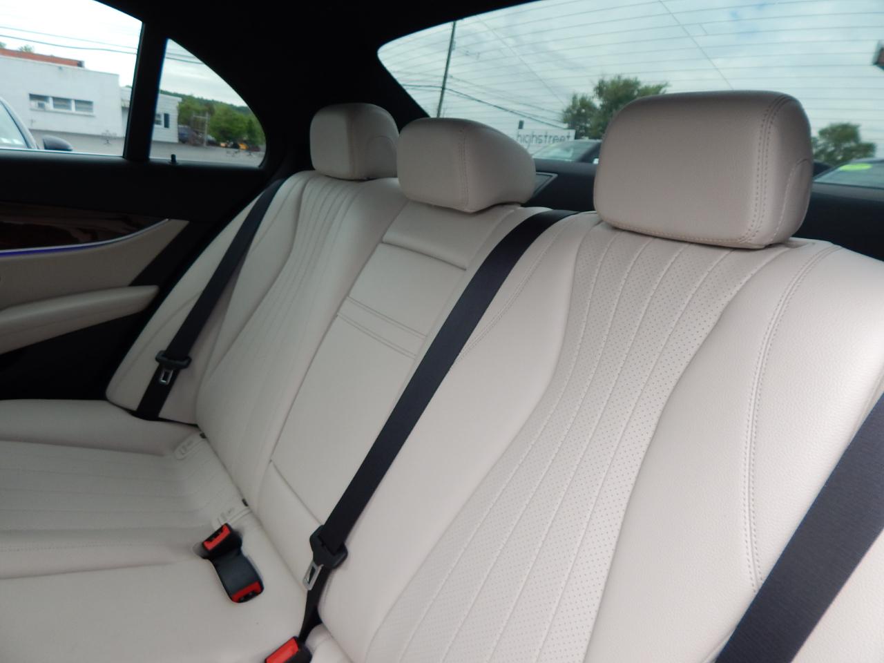 Mercedes-Benz E-Class E 300 Sport 4MATIC Sedan 2017