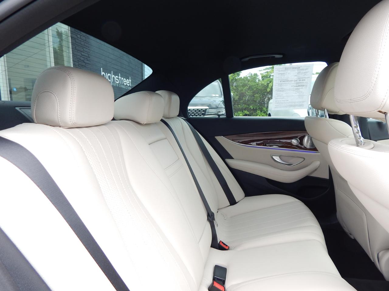 Mercedes-Benz E-Class E 300 Sport 4MATIC Sedan 2017