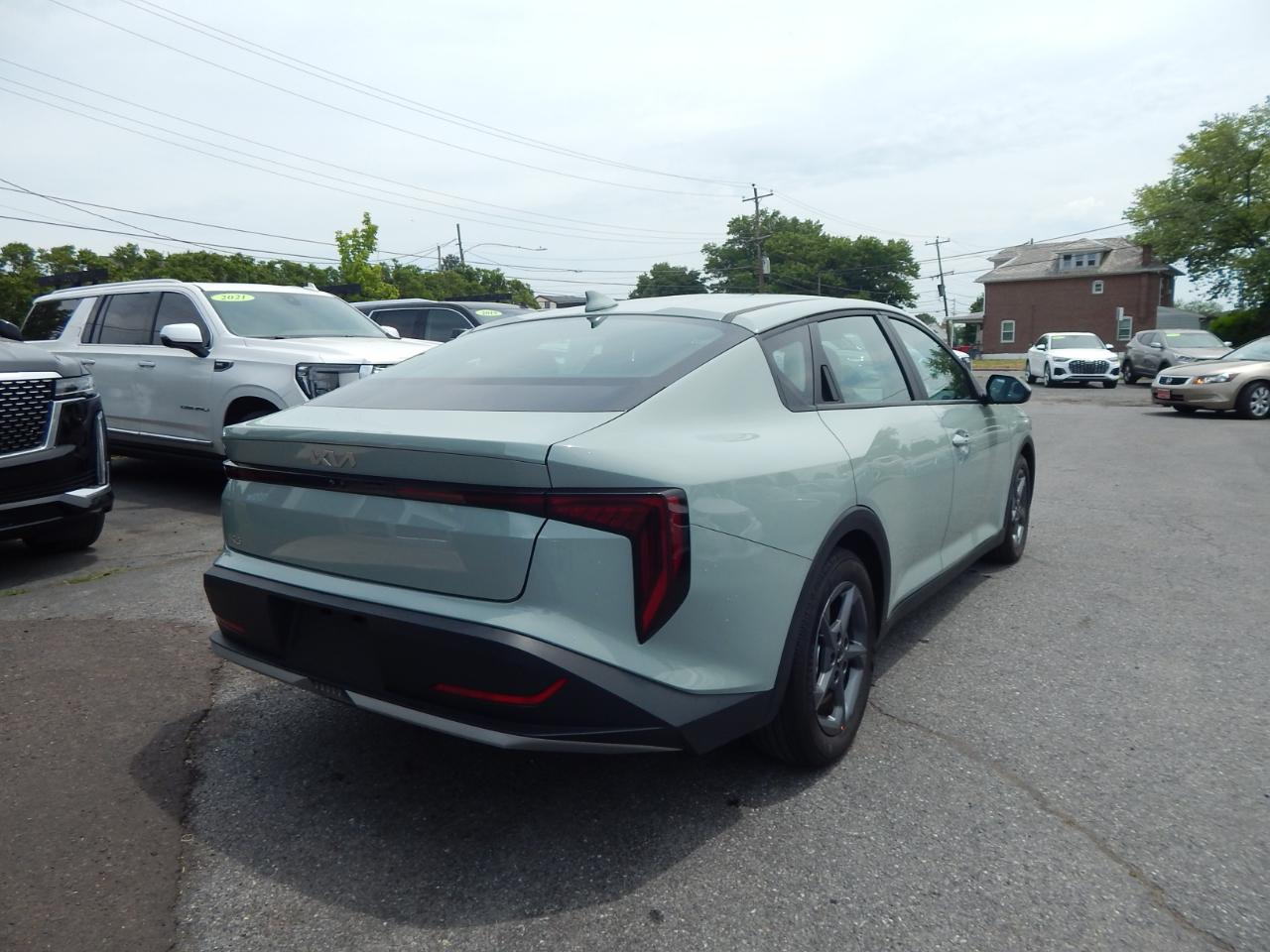 Kia K4 LXS FWD 2025