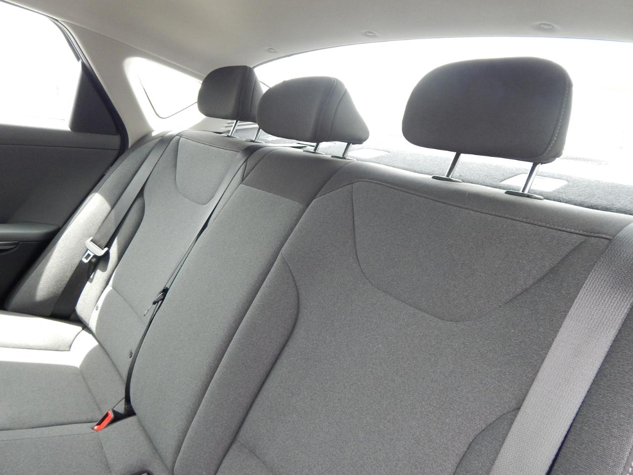 Kia K4 LXS FWD 2025