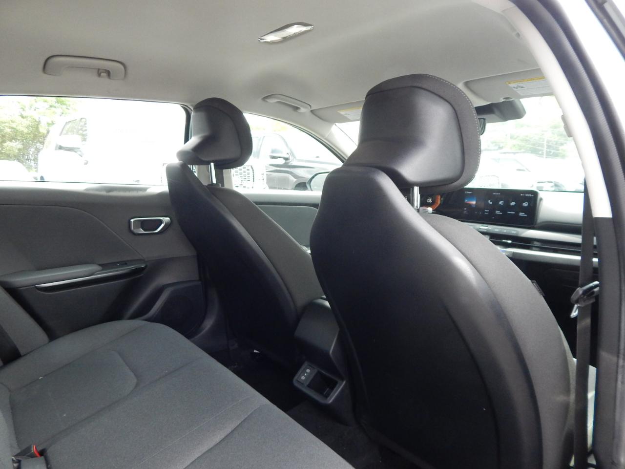 Kia K4 LXS FWD 2025