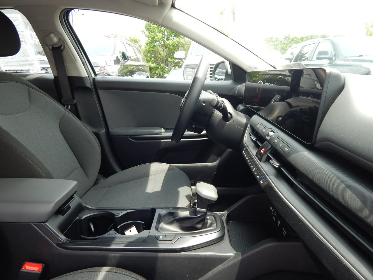 Kia K4 LXS FWD 2025