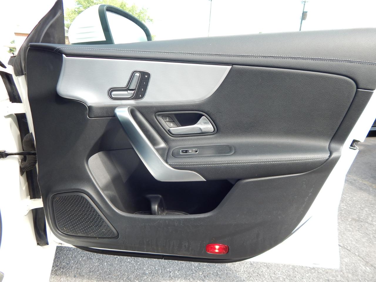 Mercedes-Benz CLA-Class 4dr Sdn CLA 250 FWD 2020