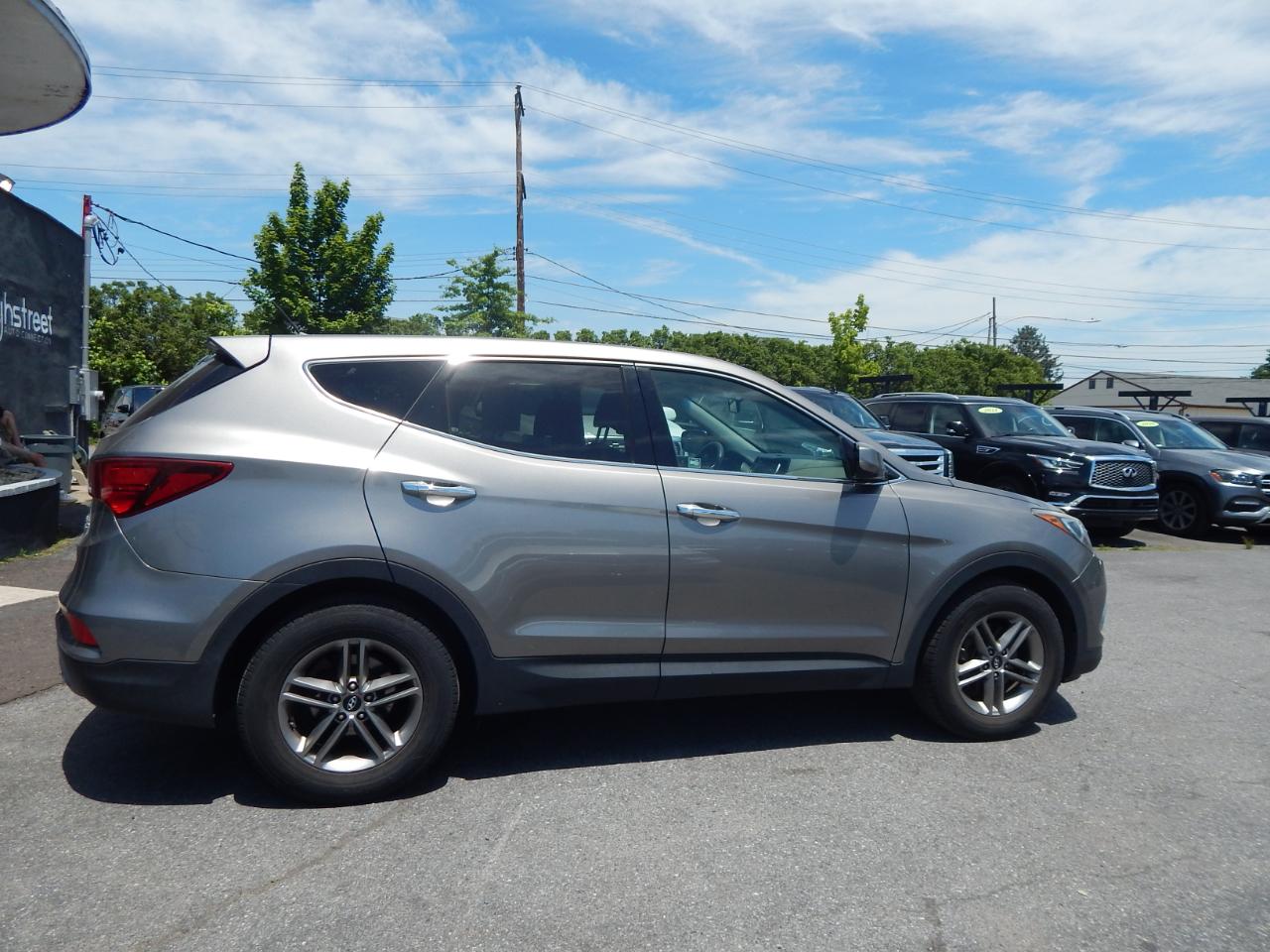 Hyundai Santa Fe SE 2.4L Auto AWD 2018