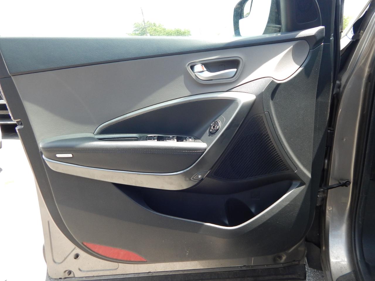 Hyundai Santa Fe SE 2.4L Auto AWD 2018