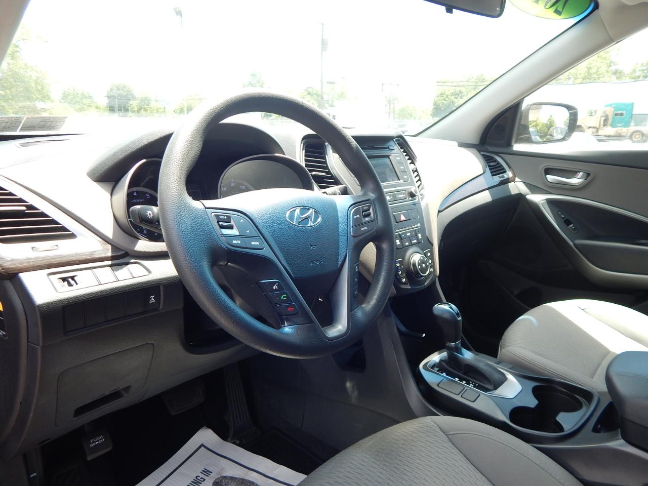 Hyundai Santa Fe SE 2.4L Auto AWD 2018