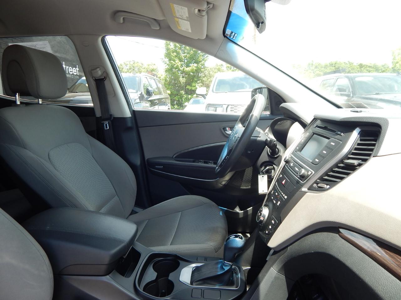 Hyundai Santa Fe SE 2.4L Auto AWD 2018
