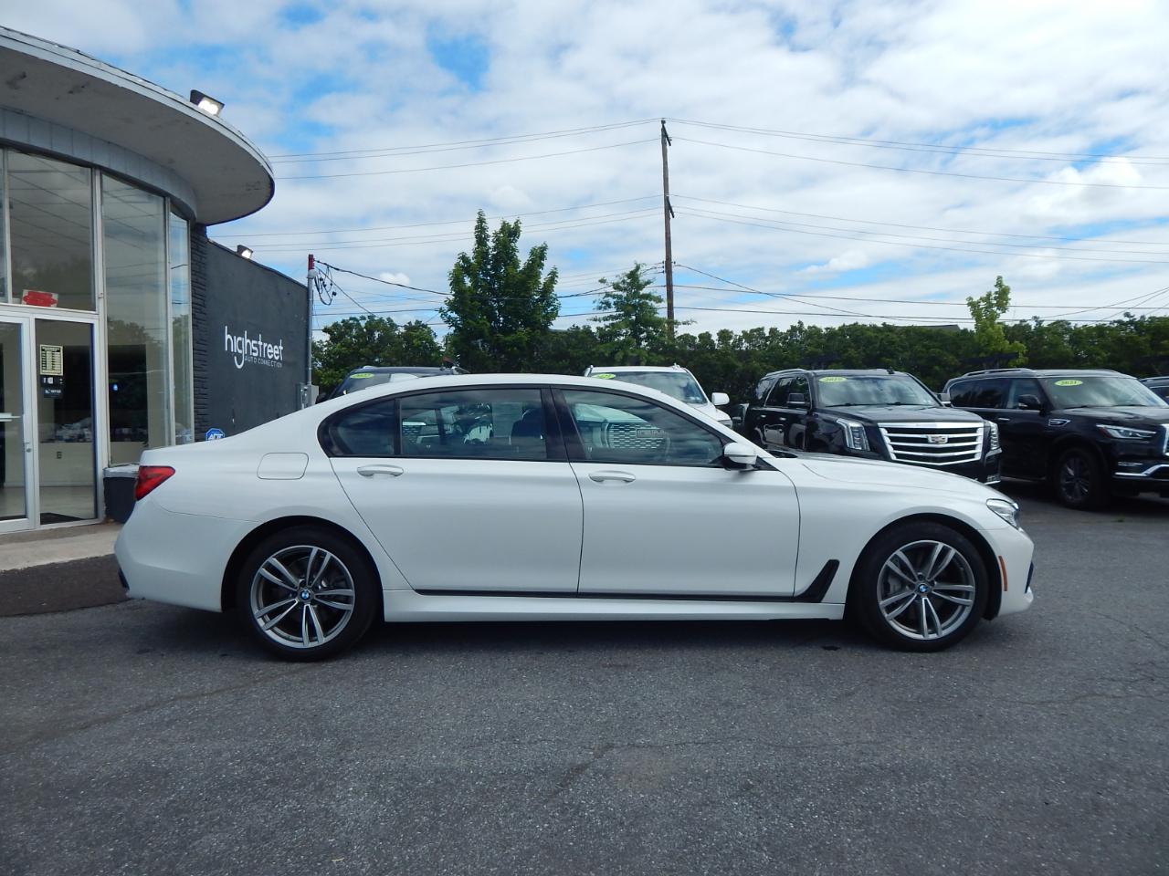 BMW 7-Series 750i xDrive Sedan 2019