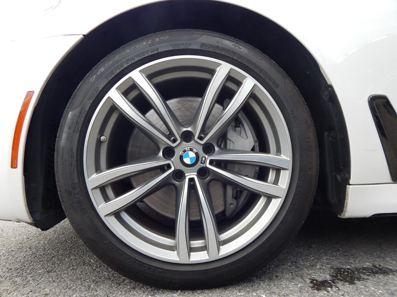 BMW 7-Series 750i xDrive Sedan 2019
