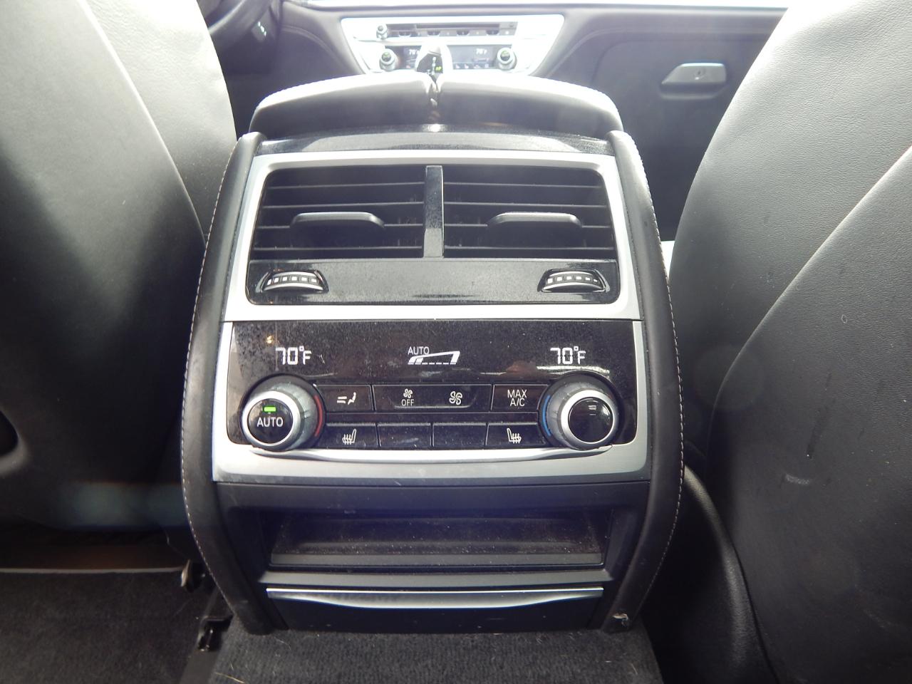 BMW 7-Series 750i xDrive Sedan 2019