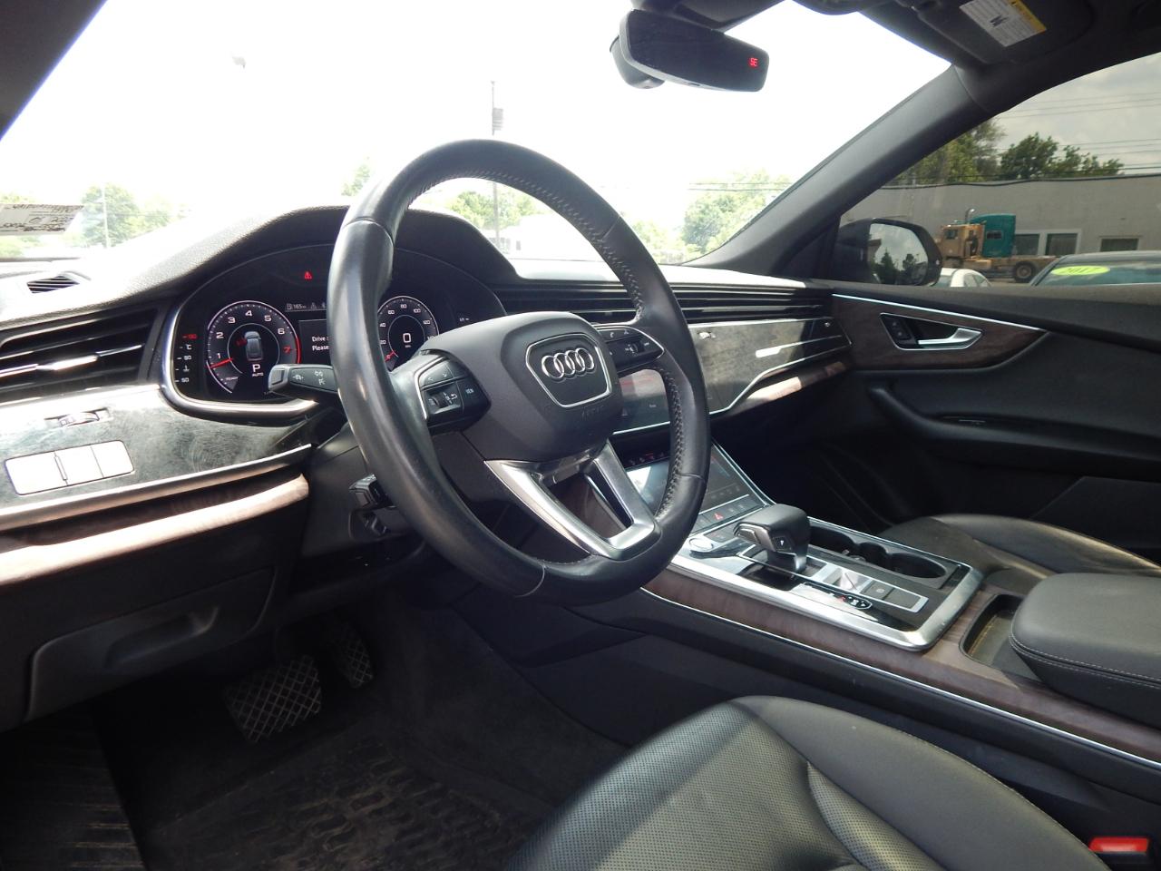 Audi Q8 Progressiv 55 TFSI quattro 2019