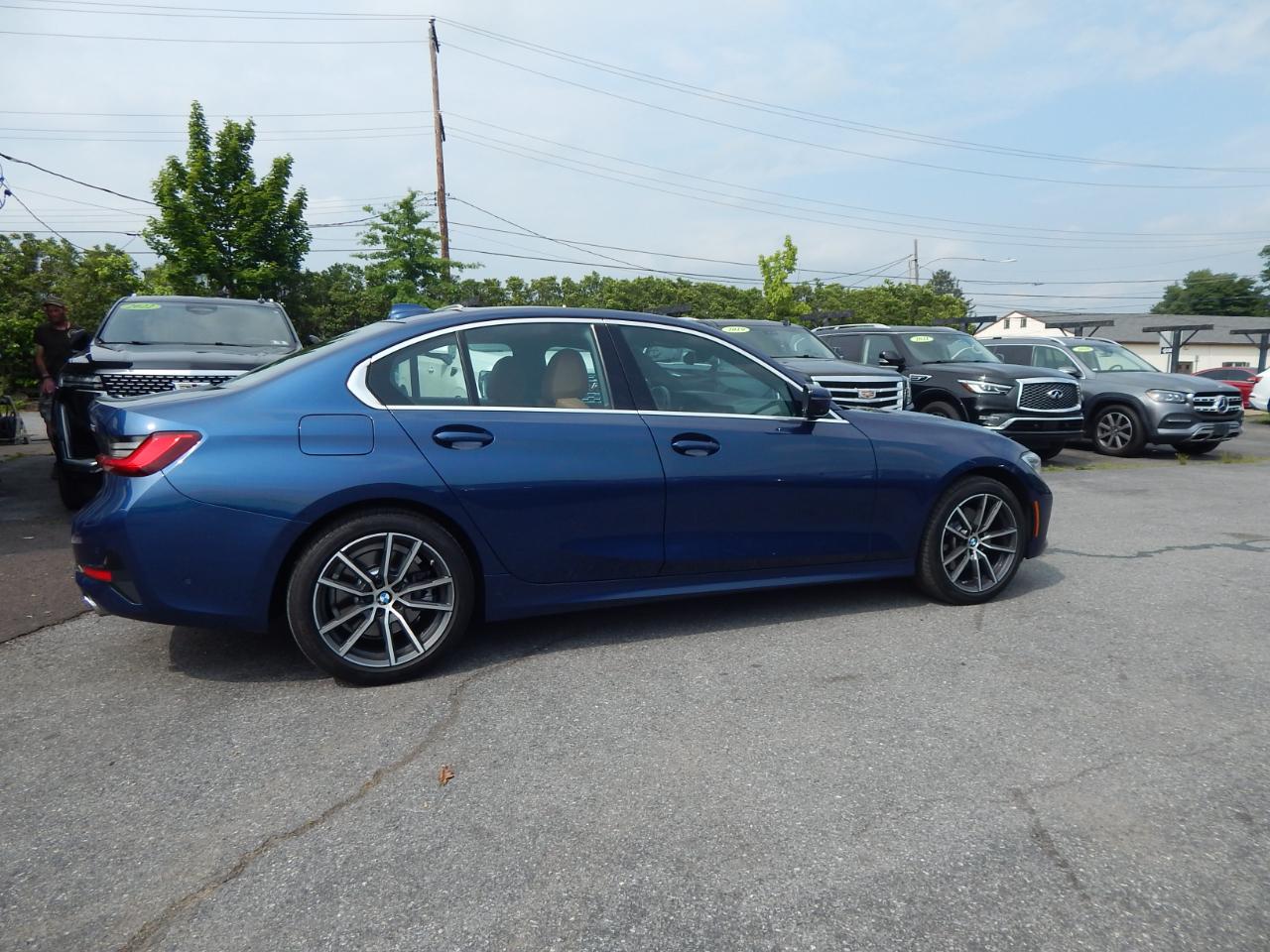BMW 3 Series 330i xDrive Sedan 2021