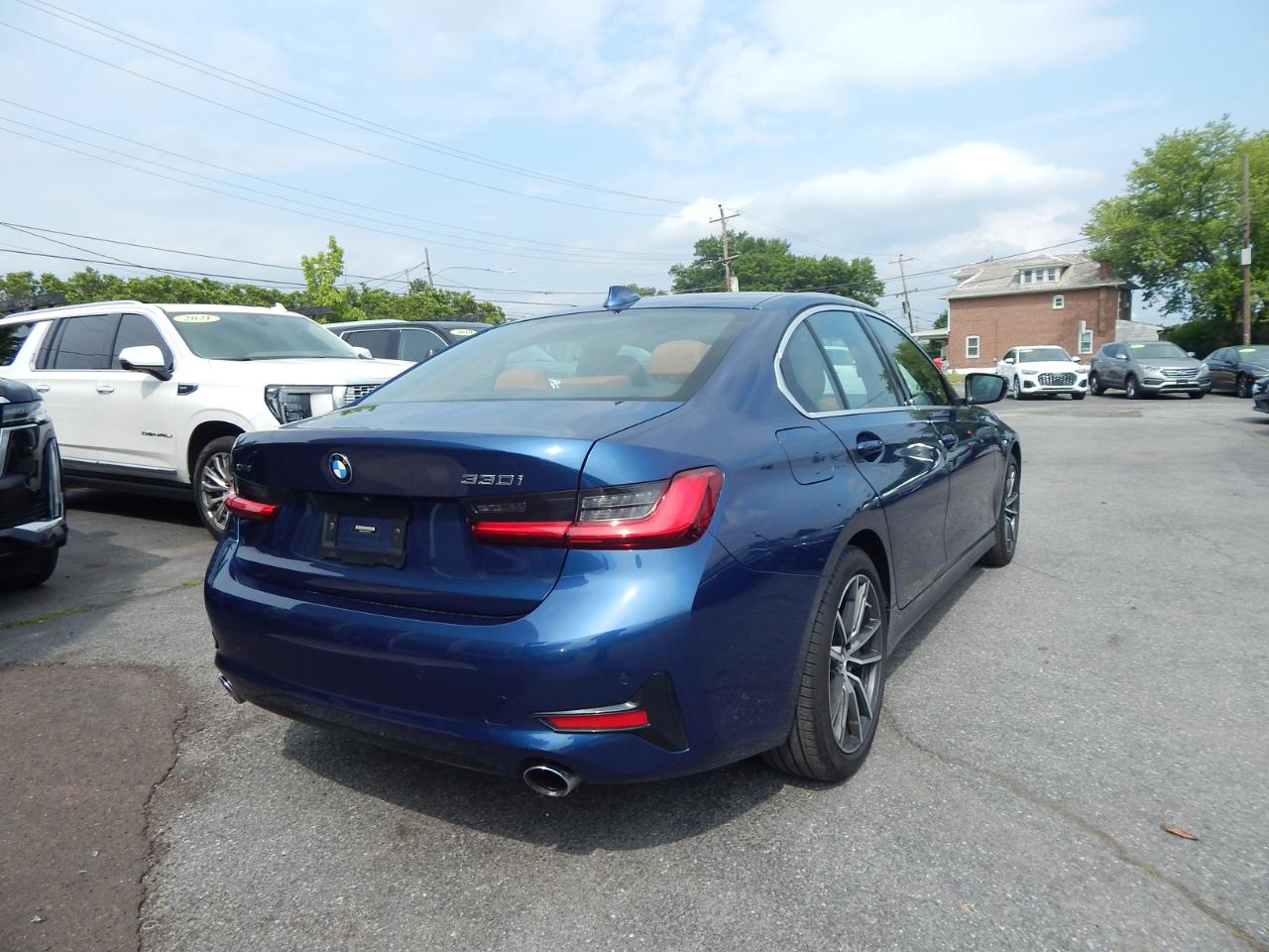 BMW 3 Series 330i xDrive Sedan 2021