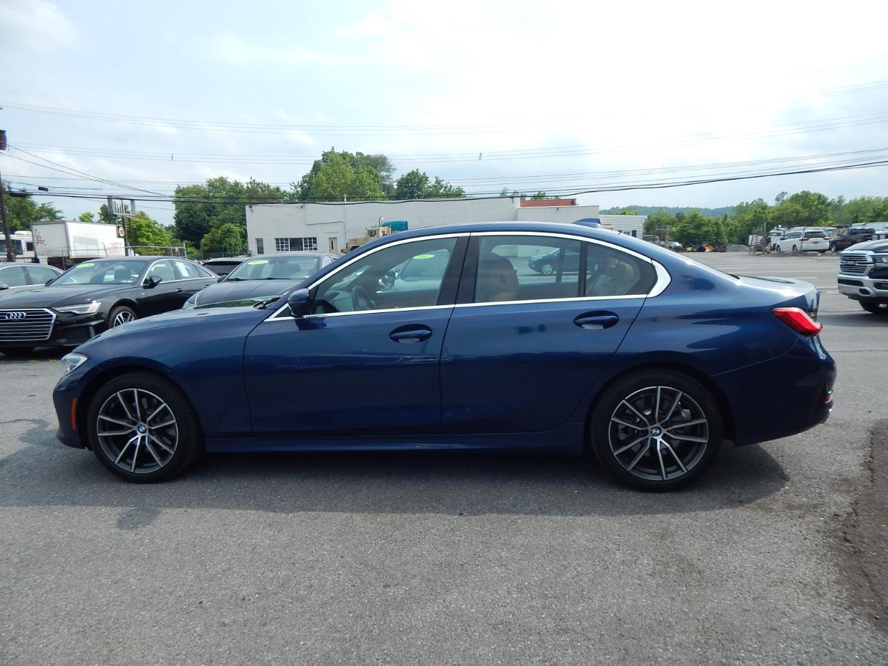 BMW 3 Series 330i xDrive Sedan 2021
