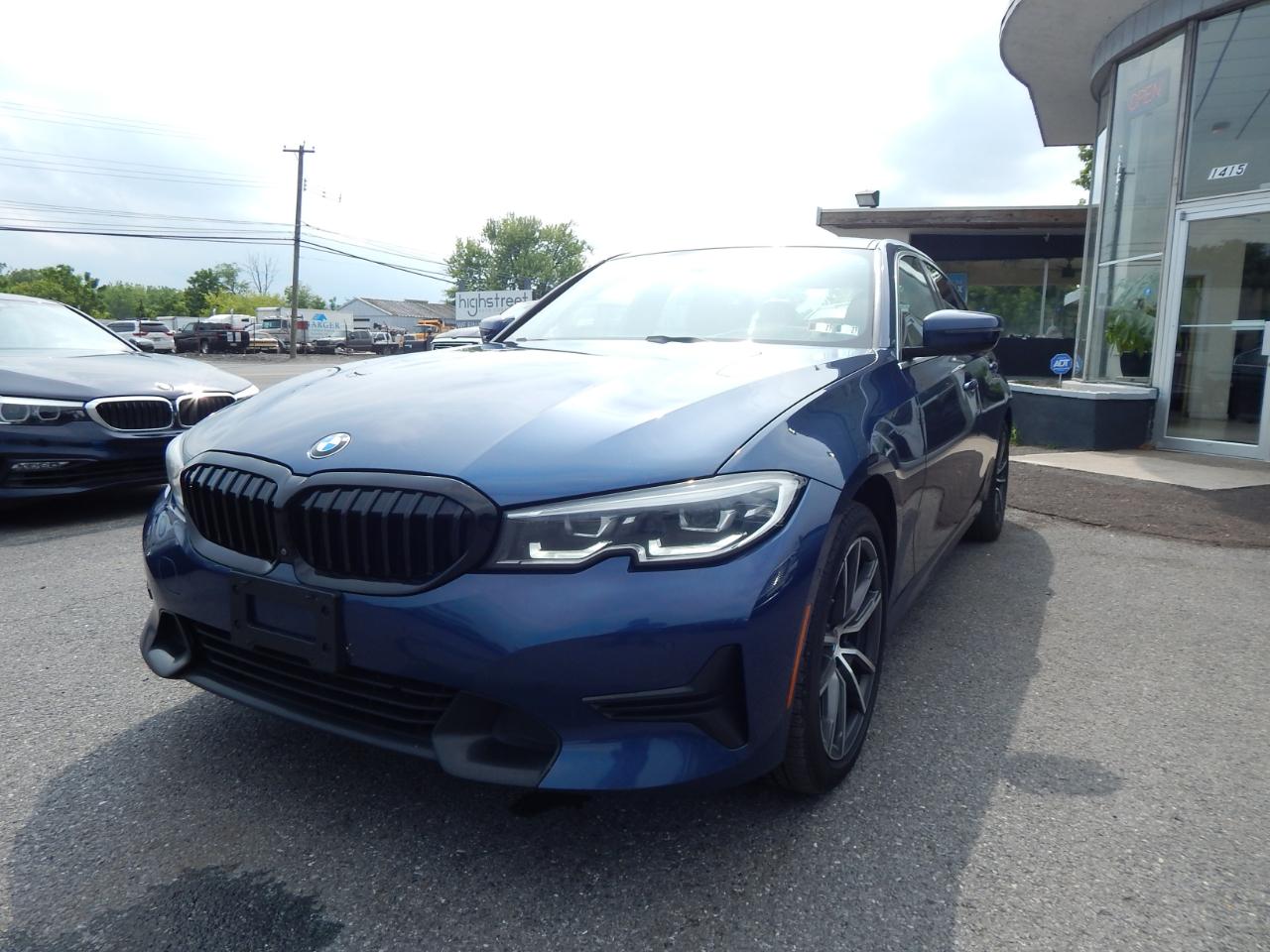 BMW 3 Series 330i xDrive Sedan 2021