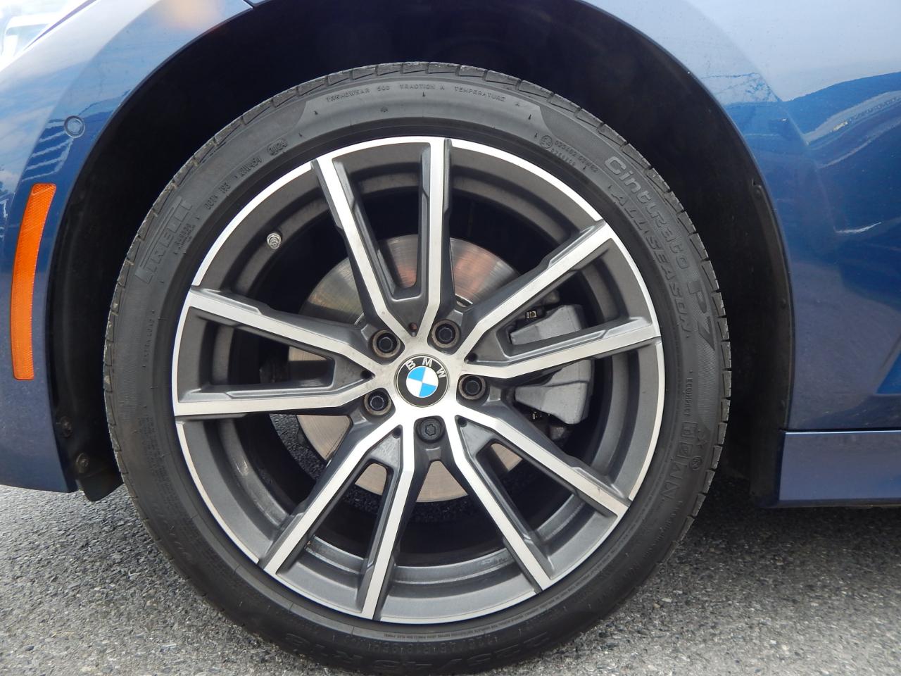 BMW 3 Series 330i xDrive Sedan 2021