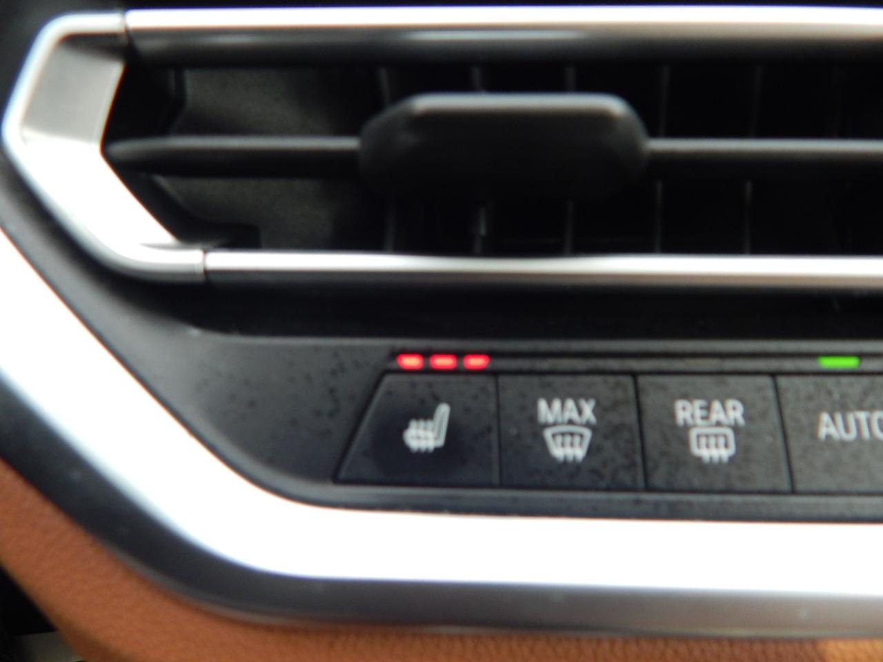 BMW 3 Series 330i xDrive Sedan 2021