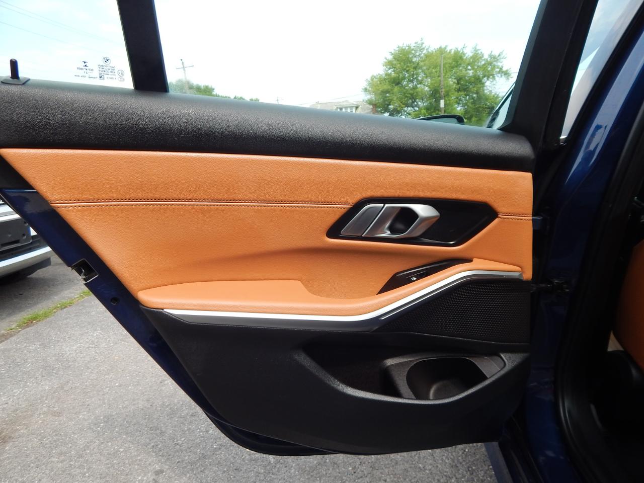 BMW 3 Series 330i xDrive Sedan 2021