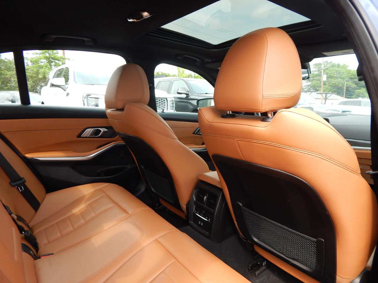 BMW 3 Series 330i xDrive Sedan 2021