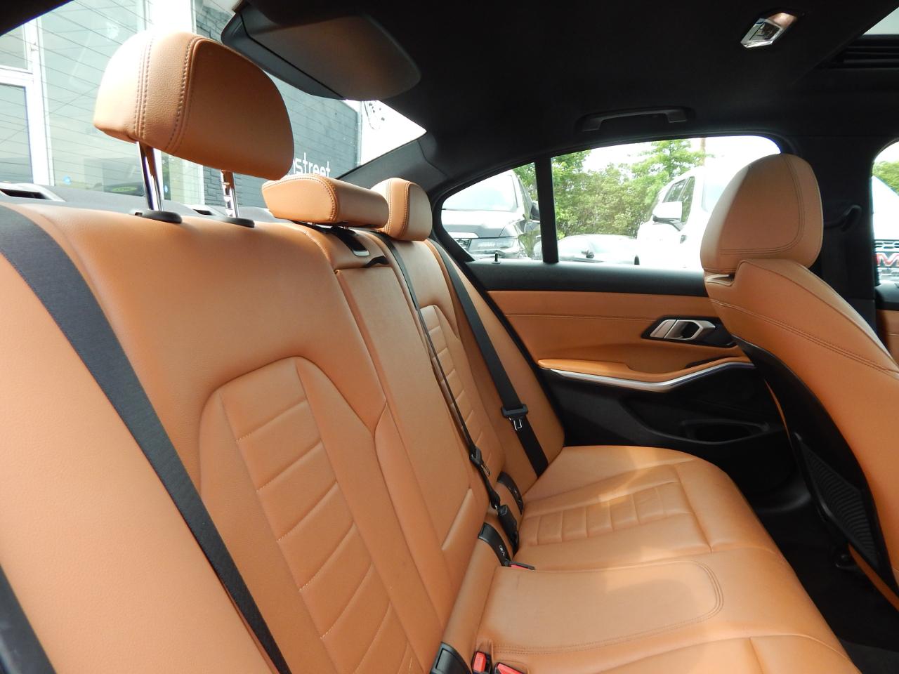 BMW 3 Series 330i xDrive Sedan 2021