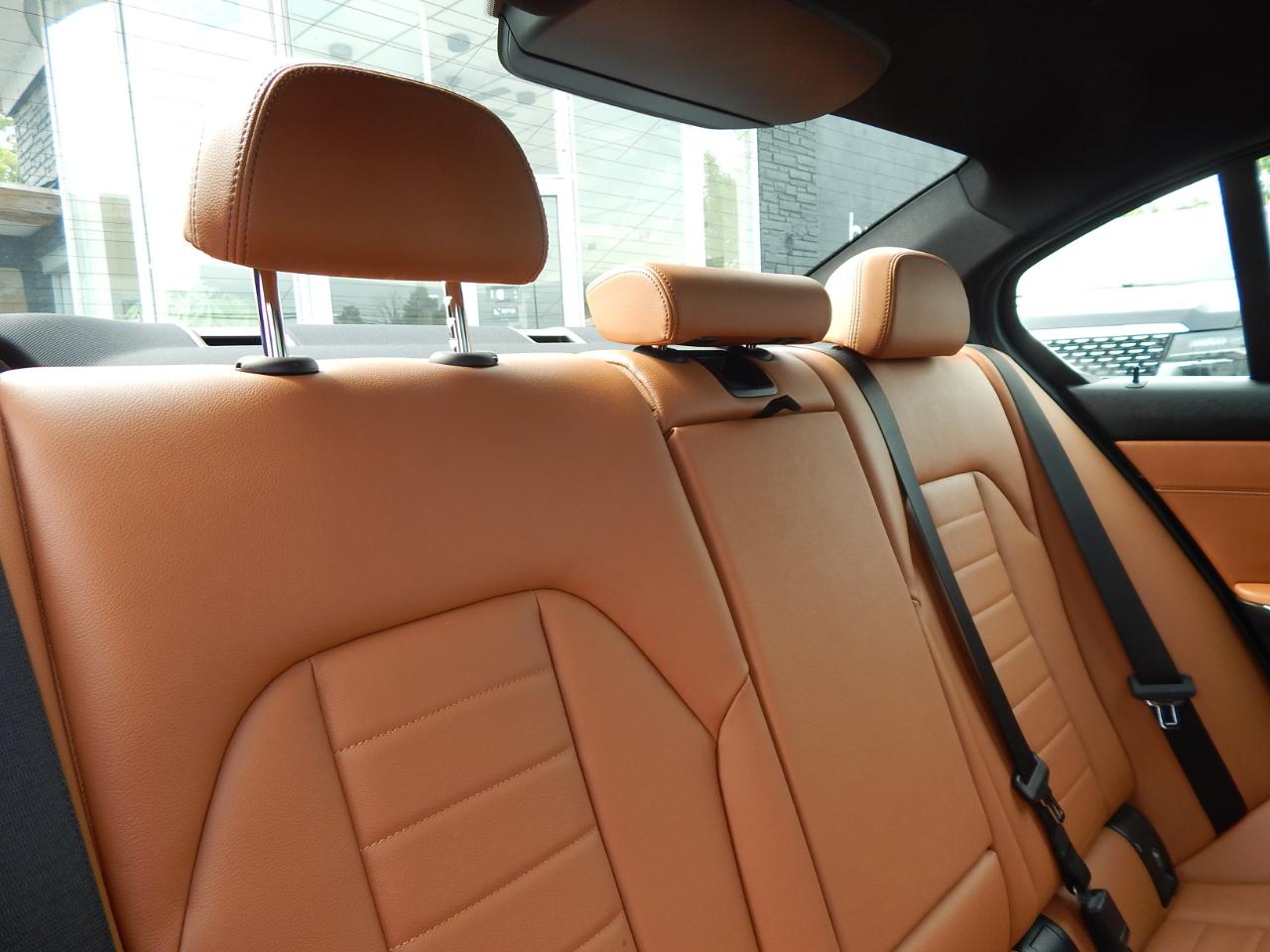 BMW 3 Series 330i xDrive Sedan 2021