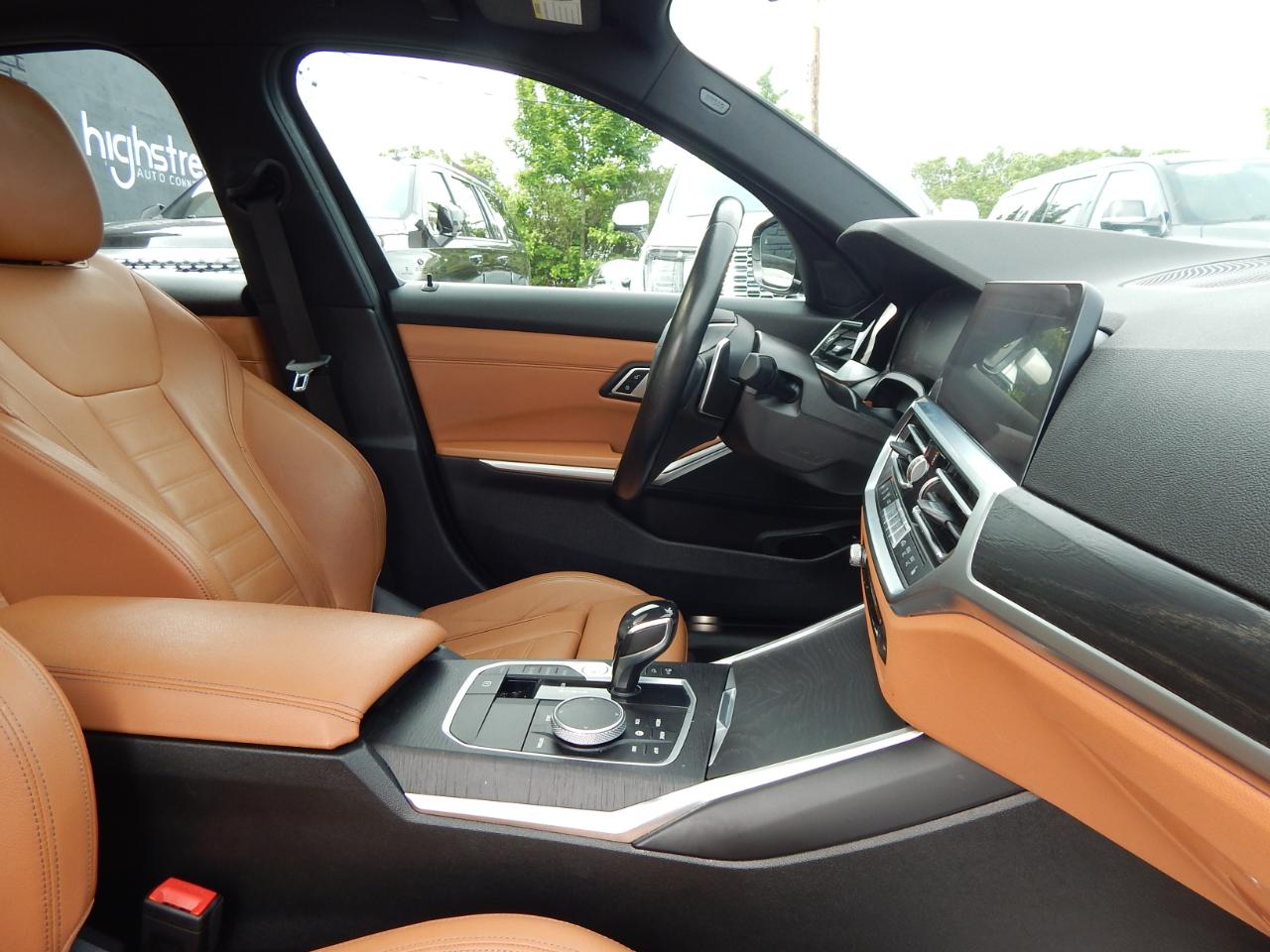 BMW 3 Series 330i xDrive Sedan 2021