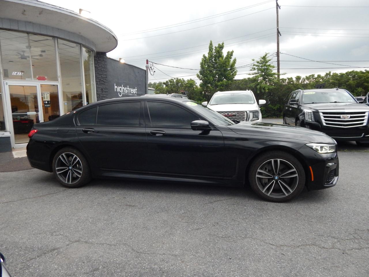 BMW 7 Series 750i xDrive Sedan 2020