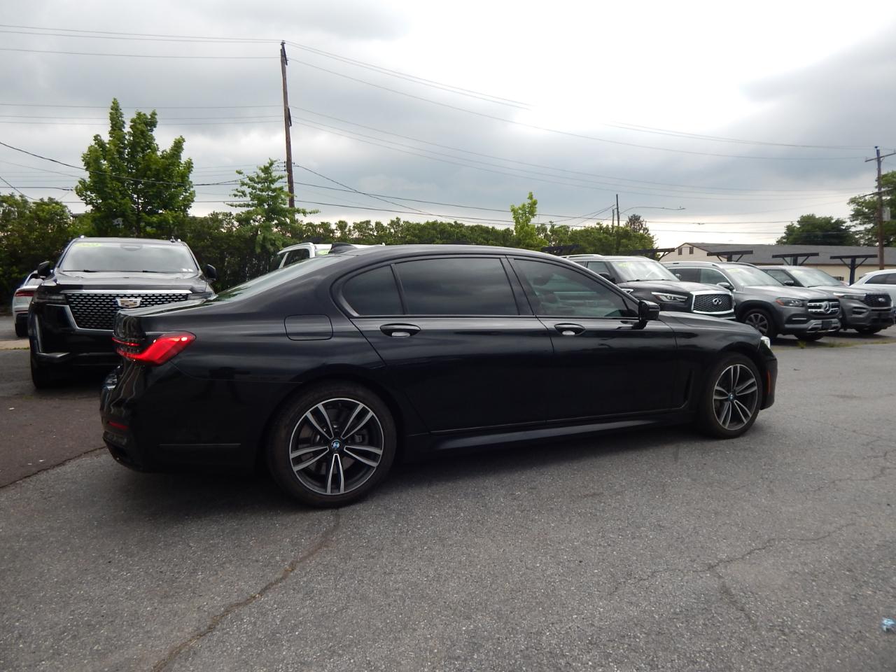 BMW 7 Series 750i xDrive Sedan 2020