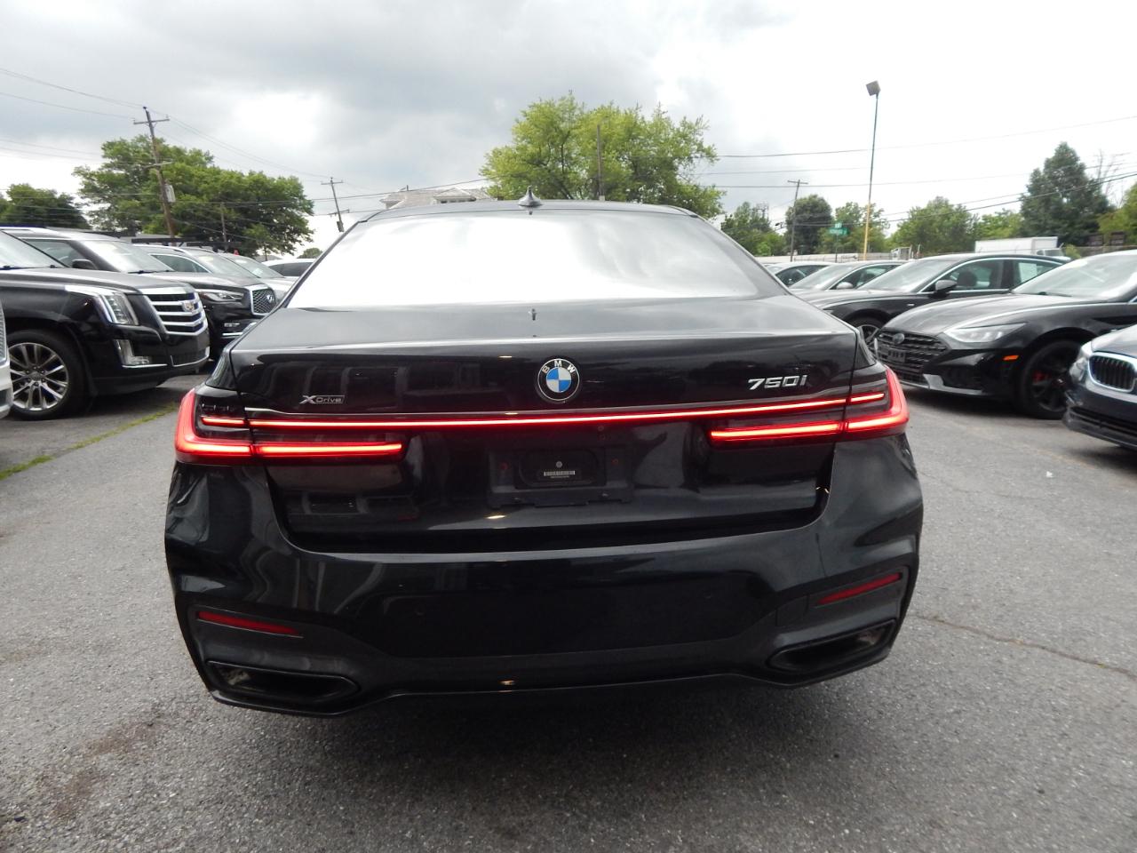BMW 7 Series 750i xDrive Sedan 2020