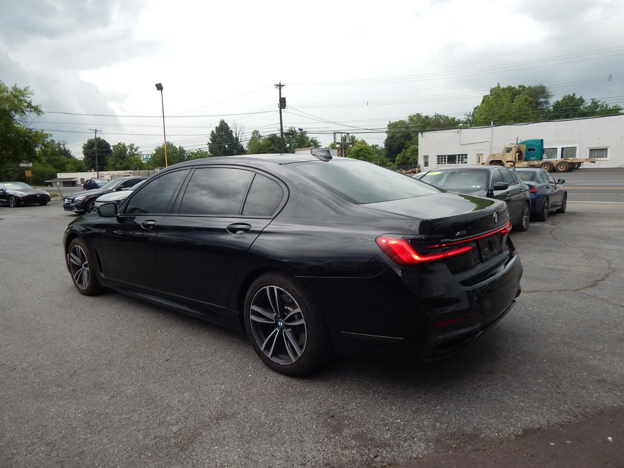 BMW 7 Series 750i xDrive Sedan 2020