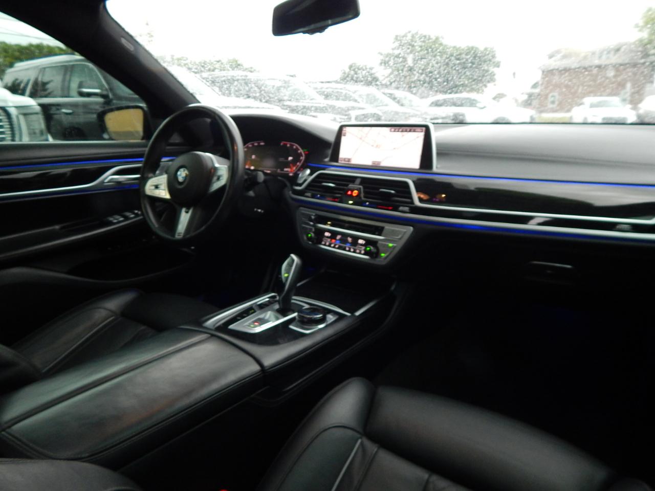 BMW 7 Series 750i xDrive Sedan 2020