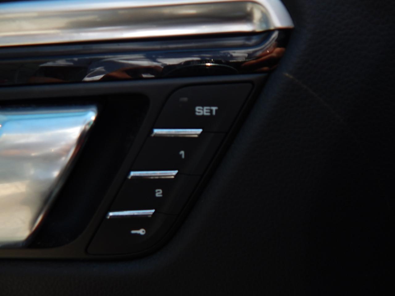 Porsche Macan AWD 2021