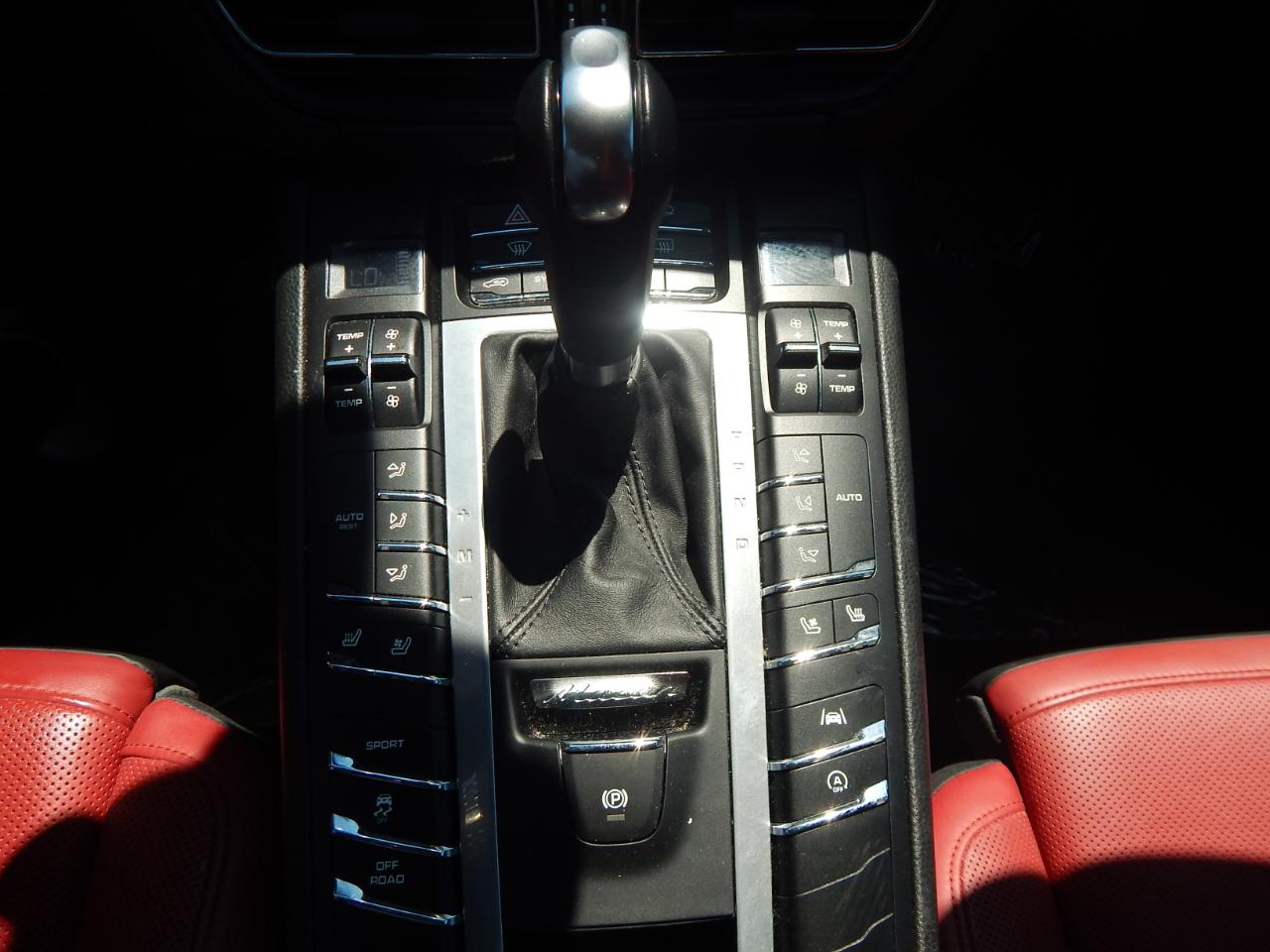 Porsche Macan AWD 2021