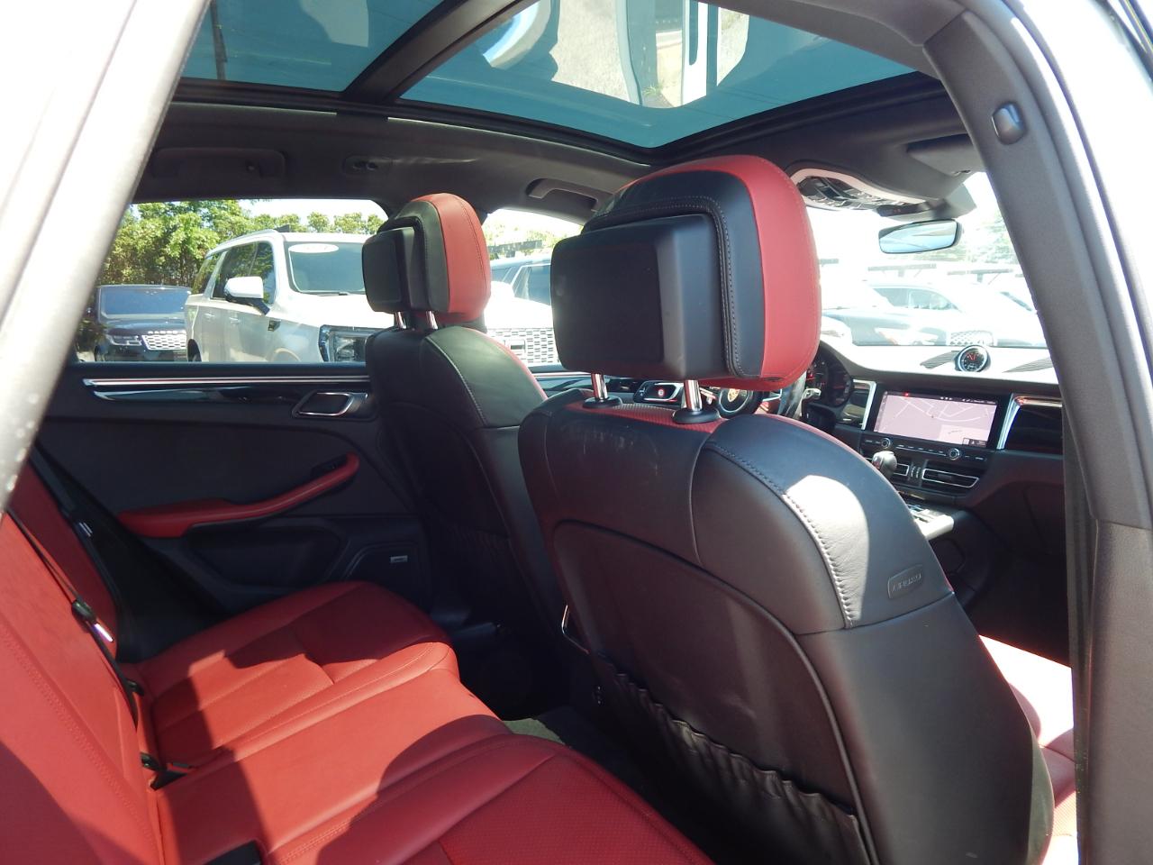 Porsche Macan AWD 2021