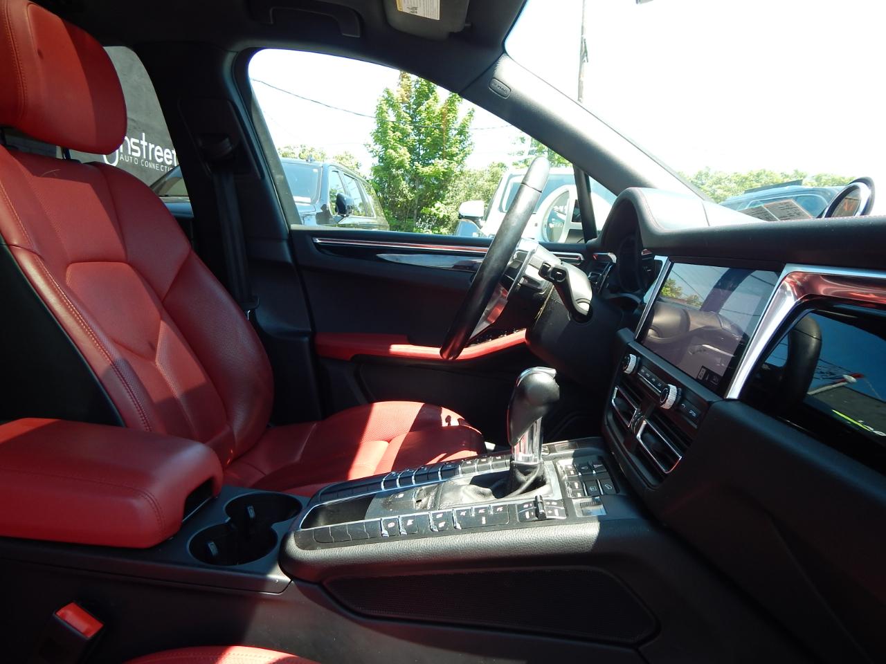 Porsche Macan AWD 2021