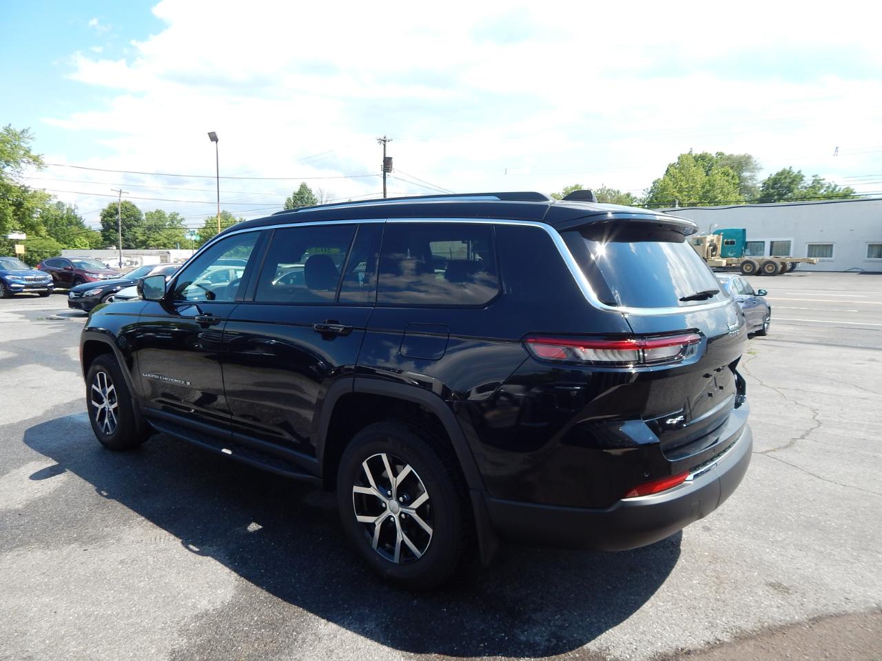 Jeep Grand Cherokee L Limited 4x4 2023